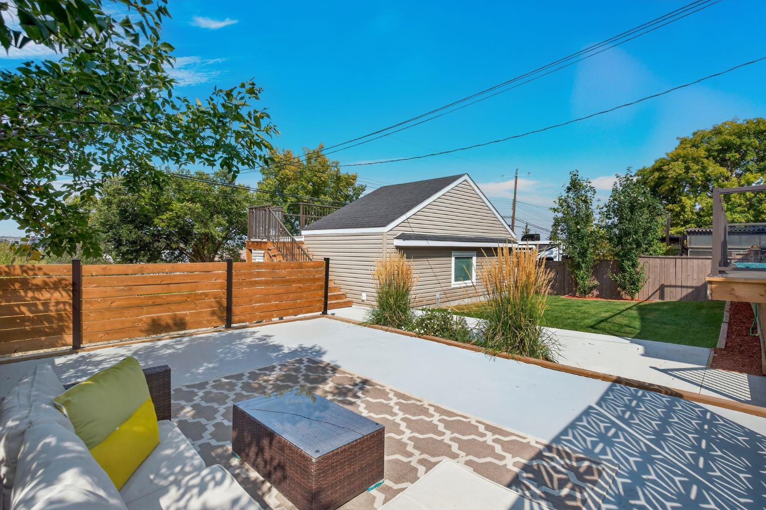 35 Fairview Drive SE