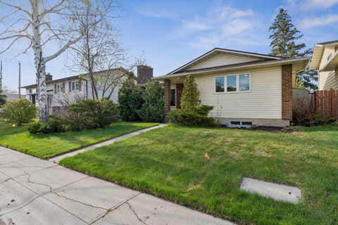 Photo of 6751 34 Avenue NE, Calgary, AB T1Y 4M1 (MLS # A2327416)