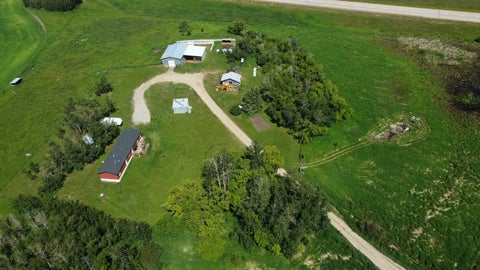 Photo of 38332 RR 12, Rural Red Deer County, AB T4E 1B6 (MLS # A2329035)