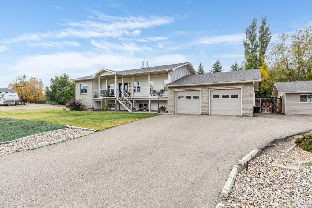 Photo of 513 13 Street, Dunmore, AB T1B 0K5 (MLS # A2264883)