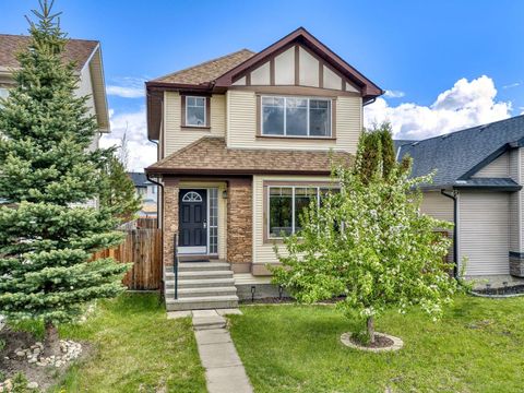 Photo of 28 Cranberry Lane SE, Calgary, AB T3M 0L5 (MLS # A2313896)