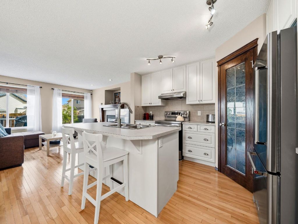 Photo of 28 Cranberry Lane SE, Calgary, AB T3M 0L5 (MLS # A2313896)