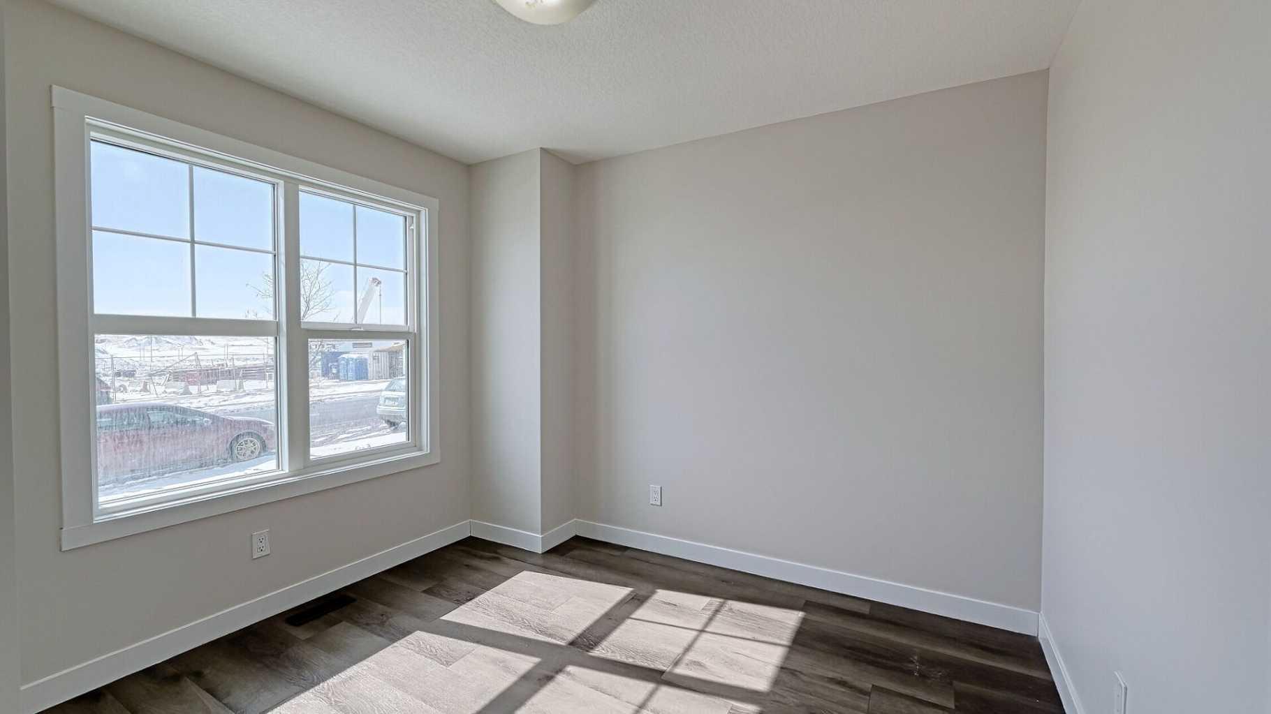 282 Alpine Avenue SW