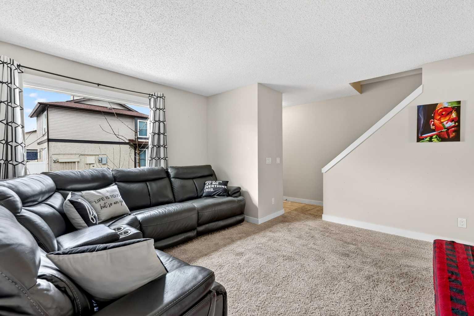 230 Deerpoint Lane SE