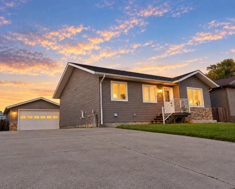 Photo of 1000 5 Avenue SE, Slave Lake, AB T0G 2A3 (MLS # A2343517)