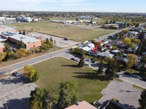 Photo of 1508 45 Street SE, Calgary, AB T2A 1N2 (MLS # A2339873)