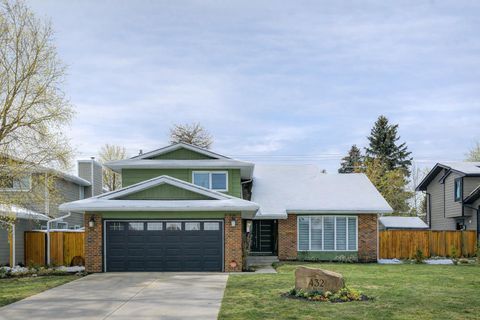 Photo of 432 129 Avenue SE, Calgary, AB T2J 4A9 (MLS # A2299980)