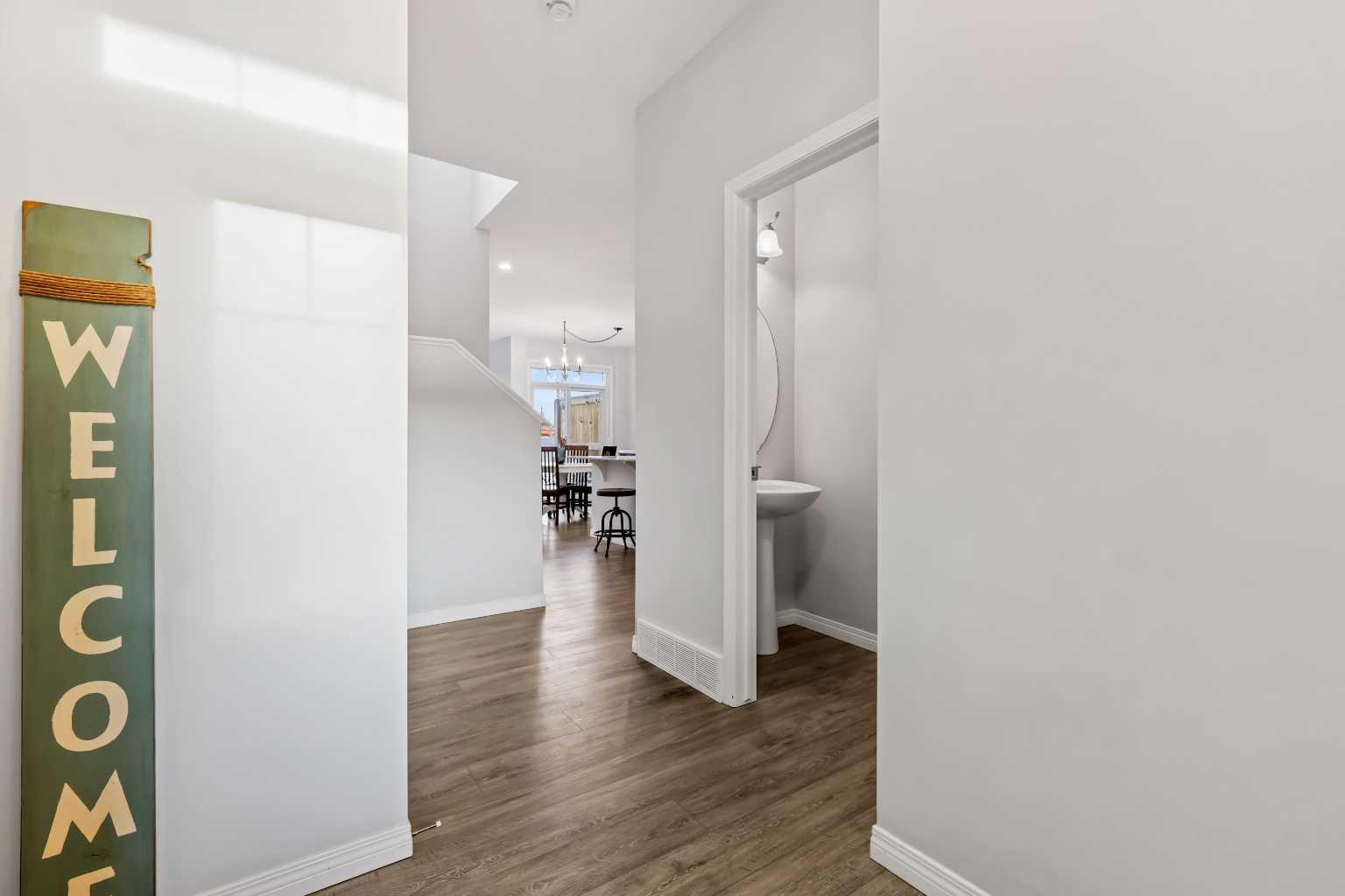 76 Legacy Glen Row SE