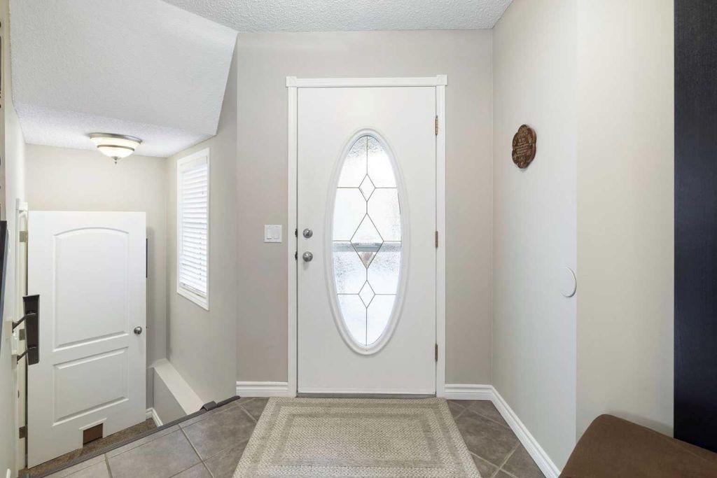 Photo of 356 Douglas Ridge Green SE, Calgary, AB T2Z 2Z9 (MLS # A2288785)