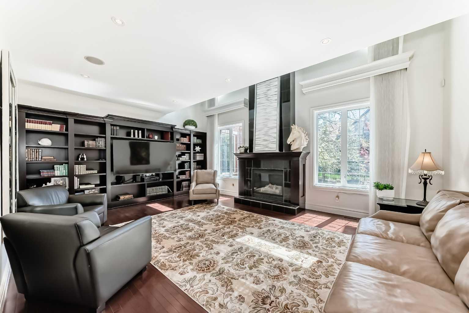 3 Aspen Ridge Close SW