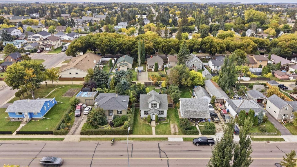 Photo of 5214 50 Street, Lacombe, AB T4L 1J1 (MLS # A2347420)