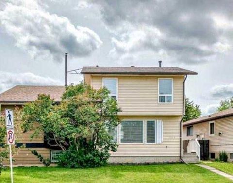 5625 TEMPLEHILL Road NE Calgary AB T1Y 4C1