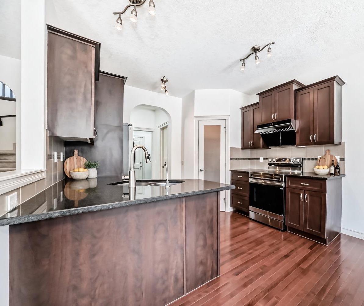 66 Sage Valley Manor NW