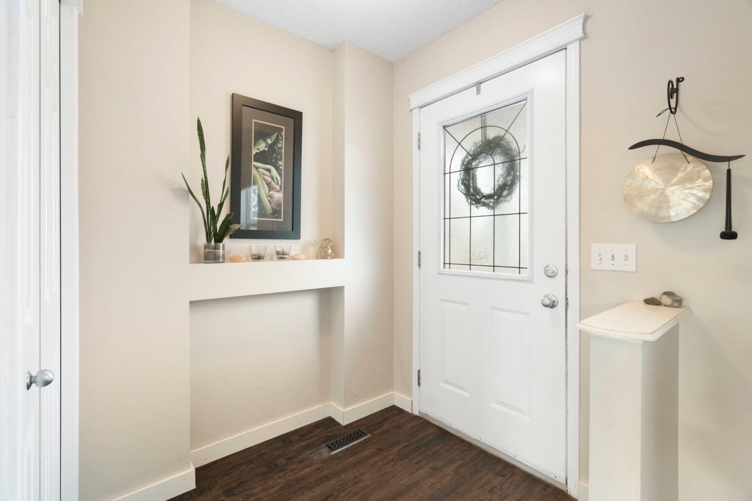 284 Copperfield Heights SE