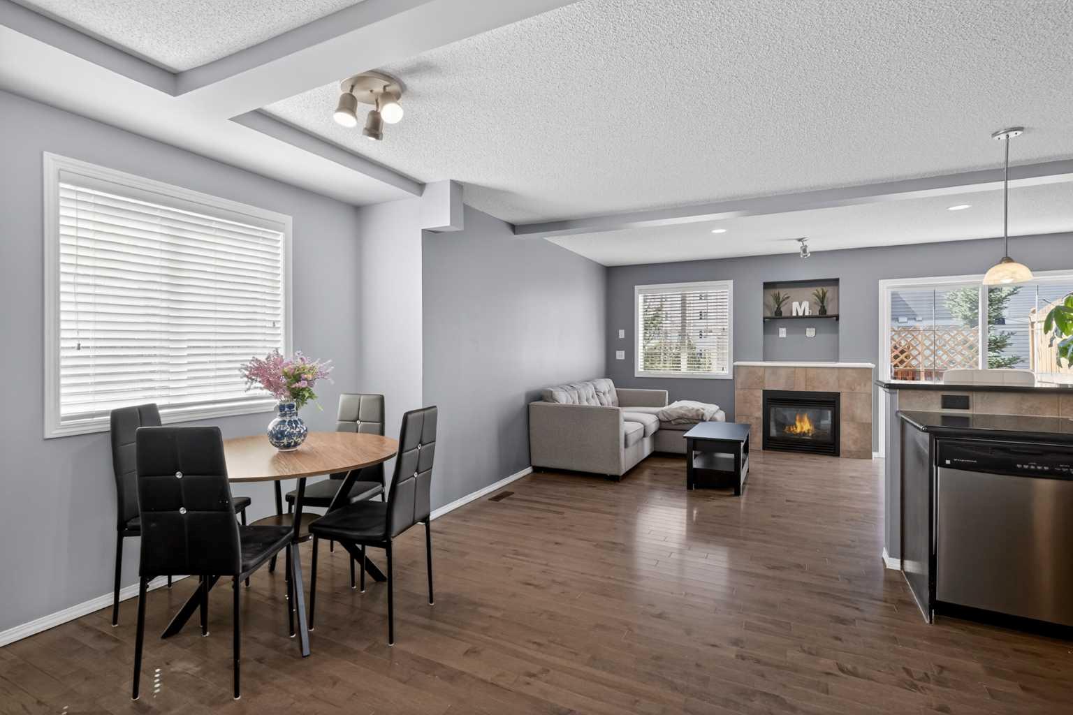 51 Country Village Villas NE