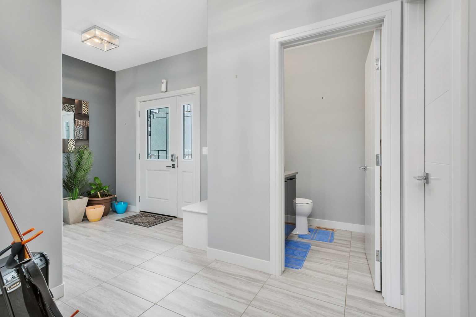 10 Mitchell Crescent