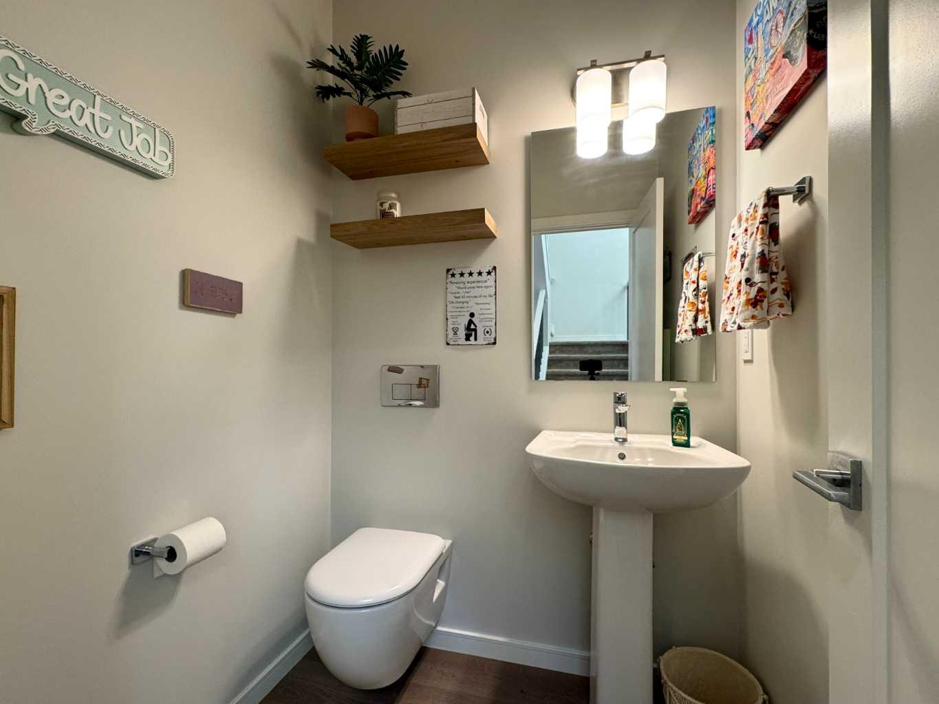 127 Goldenrod Road W