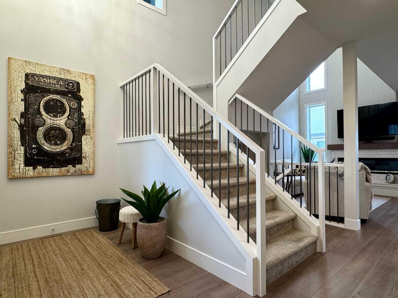 127 Goldenrod Road W