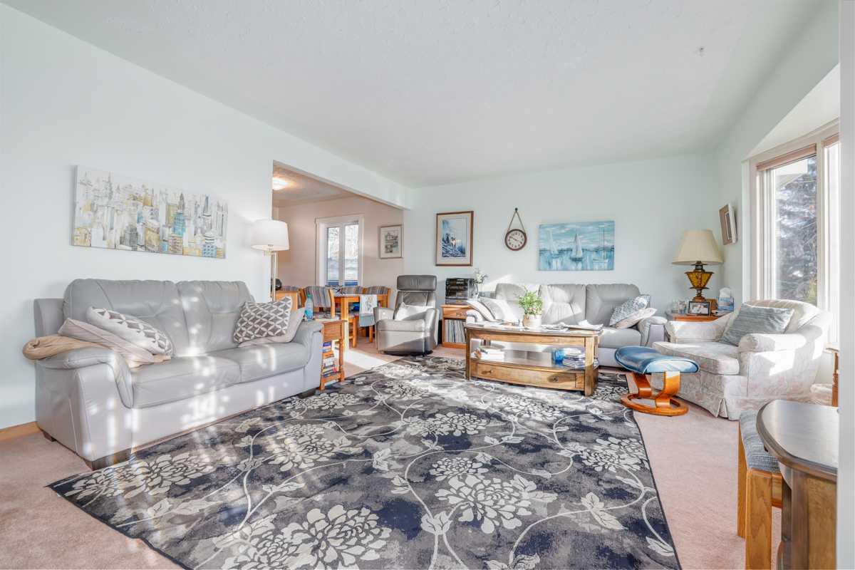 25 Highwood Place NW