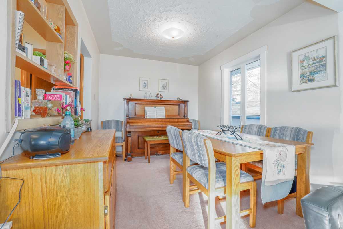 25 Highwood Place NW