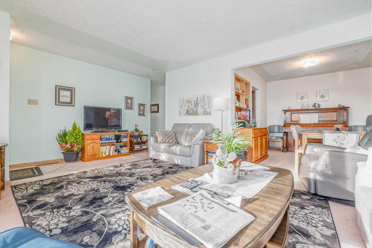 25 Highwood Place NW