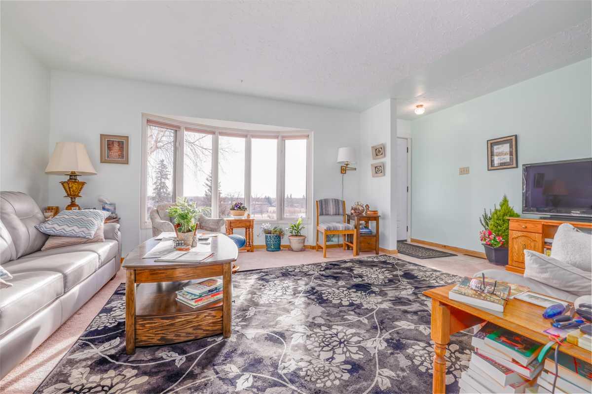 25 Highwood Place NW