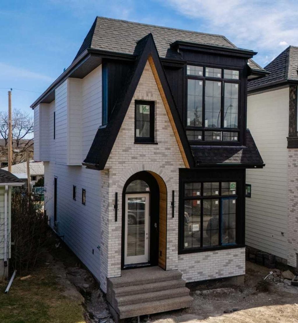 Photo of 2708 18 Street NW, Calgary, AB T2M 3T8 (MLS # A2307993)