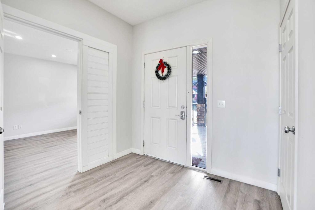 Photo of 85 Boulder Creek Manor SE, Langdon, AB T0J 1X3 (MLS # A2266885)