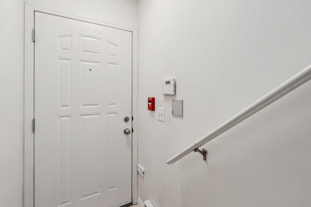 Photo of 229 Mckenzie Towne Lane SE, Calgary, AB T2Z 0C3 (MLS # A2277662)