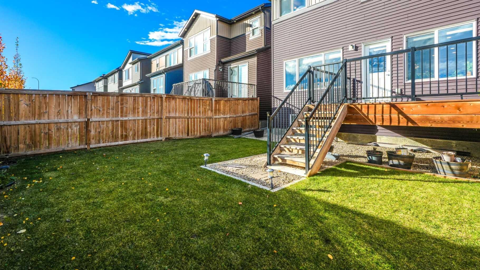 234 Carringsby Way NW