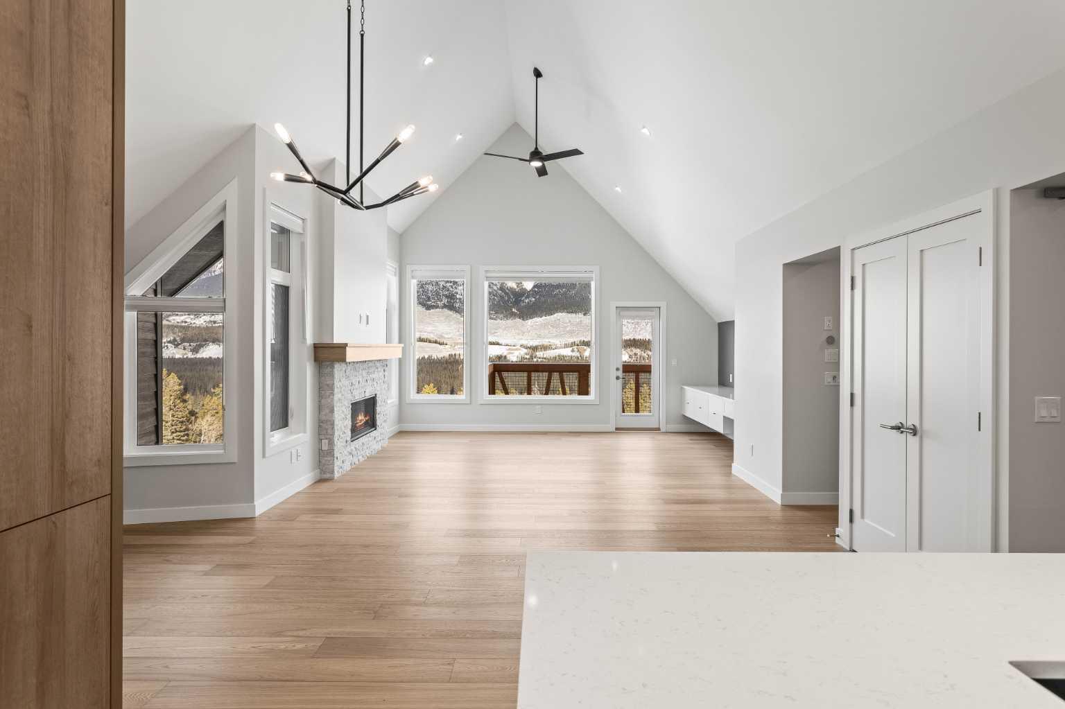 209 Stewart Creek Rise 201L