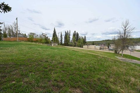 Photo of 4815 51 Street, Athabasca, AB T9S 1K7 (MLS # A2275642)