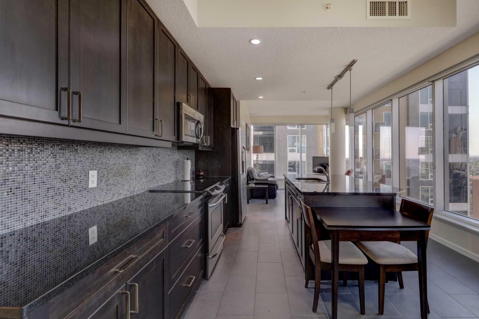 211 13 Avenue SE 1802