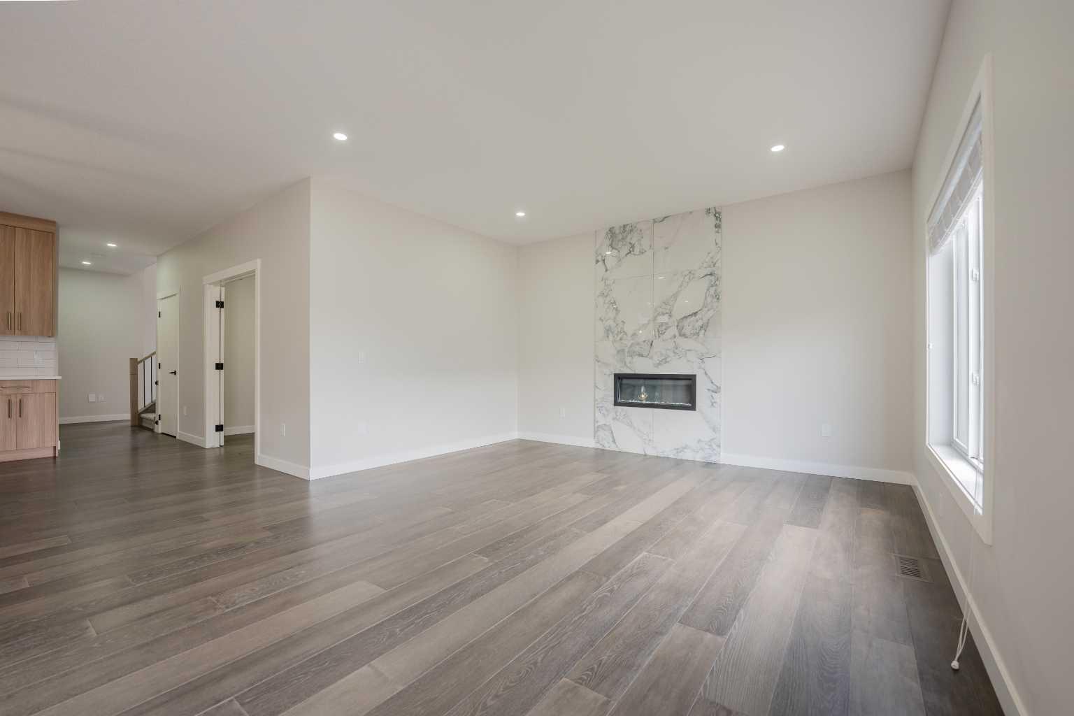 66 Baysprings Gardens SW