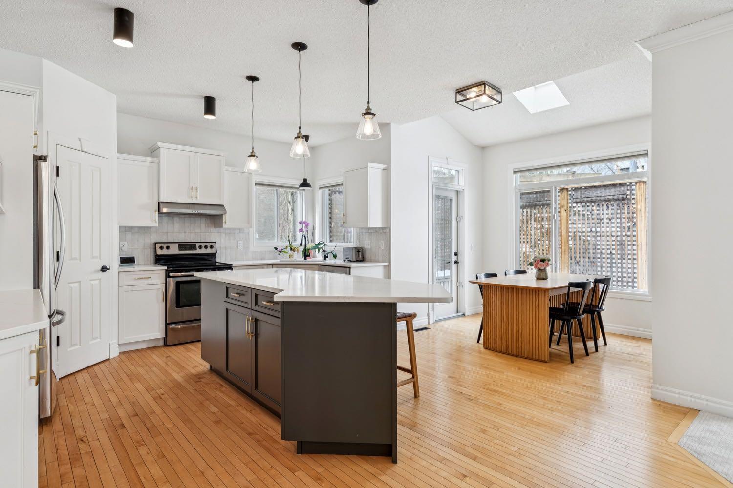 90 Tuscany Glen Place NW