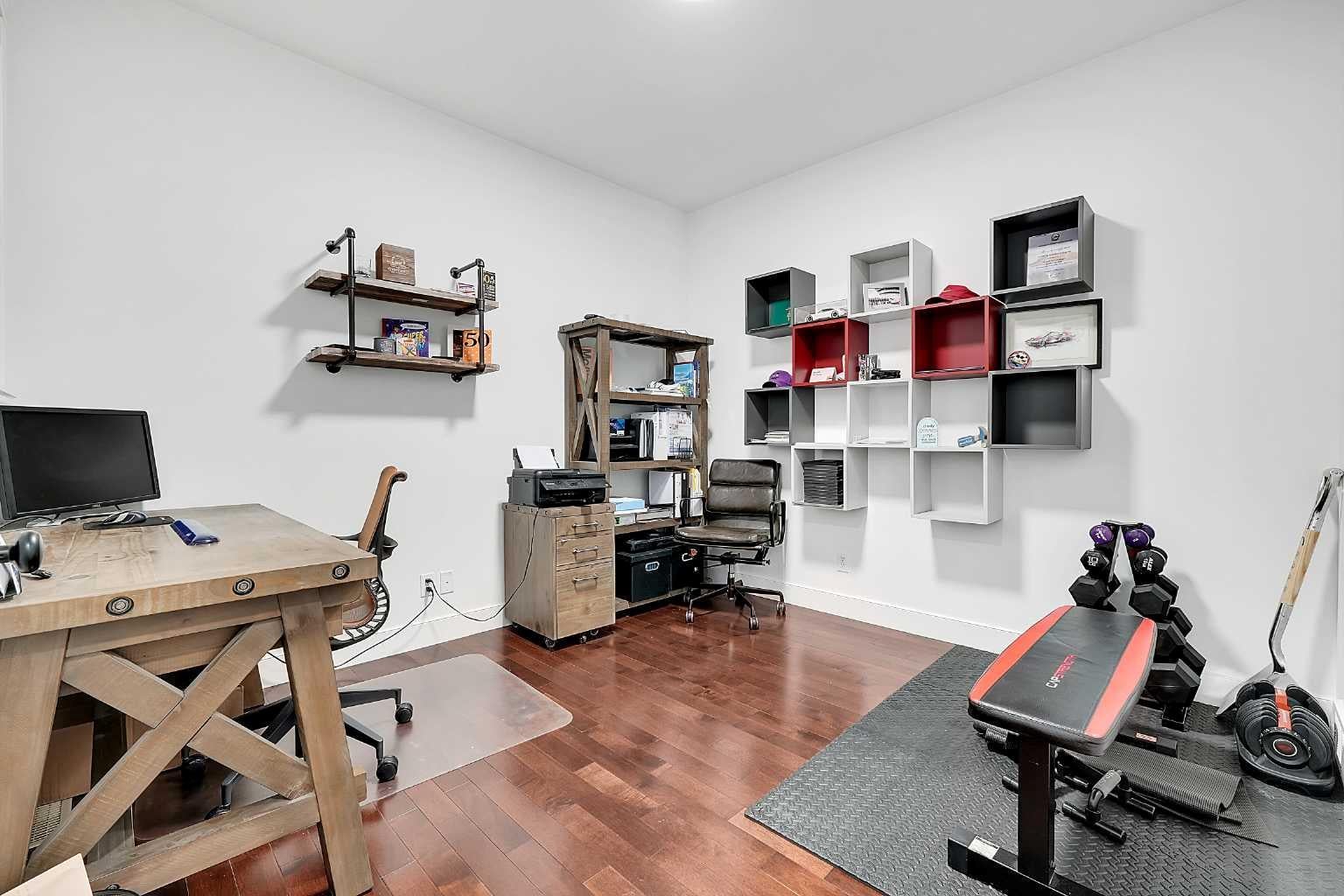 6 Aspen Stone Mews SW