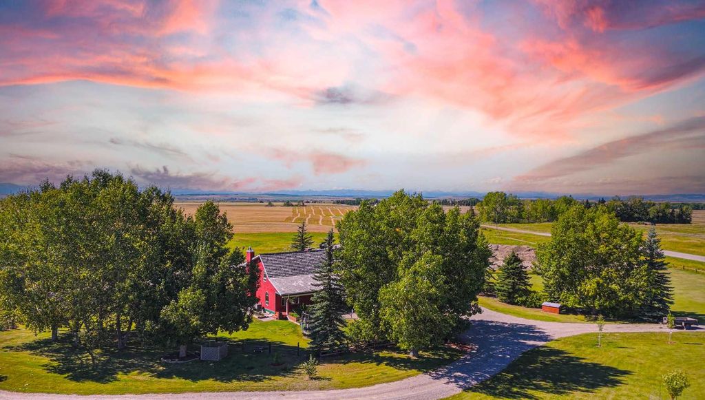 Photo of 32 Aventerra Way, Rural Rocky View County, AB T3Z 0B1 (MLS # A2291067)