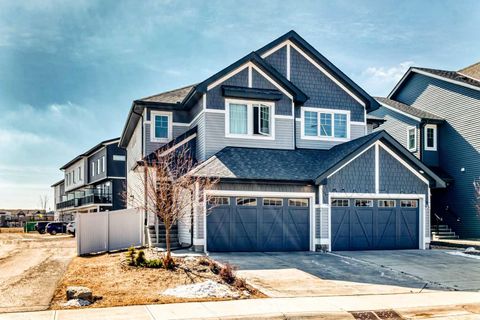 Photo of 91 Walcrest Way SE, Calgary, AB T2X 4G2 (MLS # A2298228)