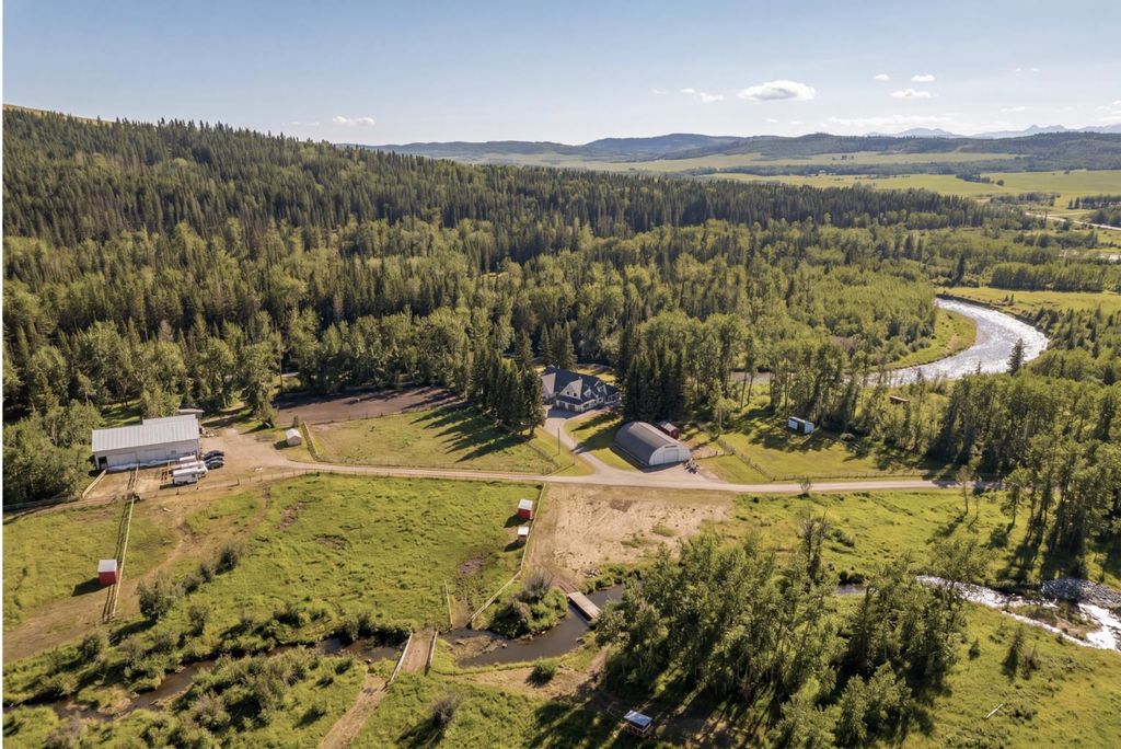 Photo of 330008 Highway 22, Rural Foothills County, AB T1S 5E1 (MLS # A2305178)