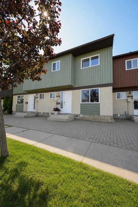 Photo of 7811 Cedarwood Park, Grande Prairie, AB T8V 4R8 (MLS # A2330211)