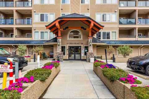 Photo of 30 Discovery Ridge Close SW #305, Calgary, AB T3H 4Y3 (MLS # A2353687)