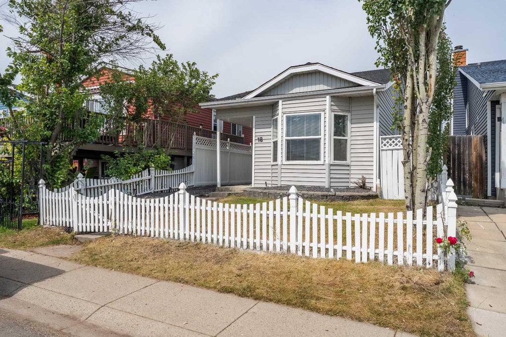 Photo of 18 Falmere Way NE, Calgary, AB T3J 2Z2 (MLS # A2335416)