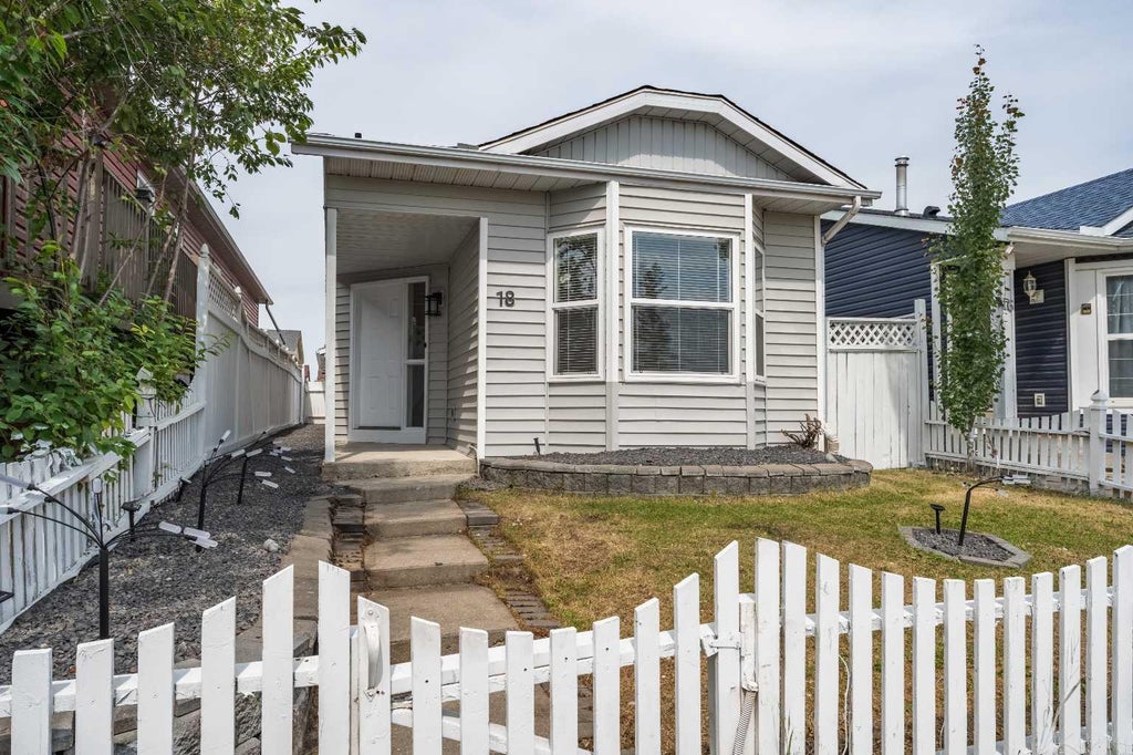 Photo of 18 Falmere Way NE, Calgary, AB T3J 2Z2 (MLS # A2335416)