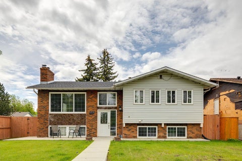 Photo of 755 Whitemont Drive NE, Calgary, AB T1Y 3H1 (MLS # A2318208)