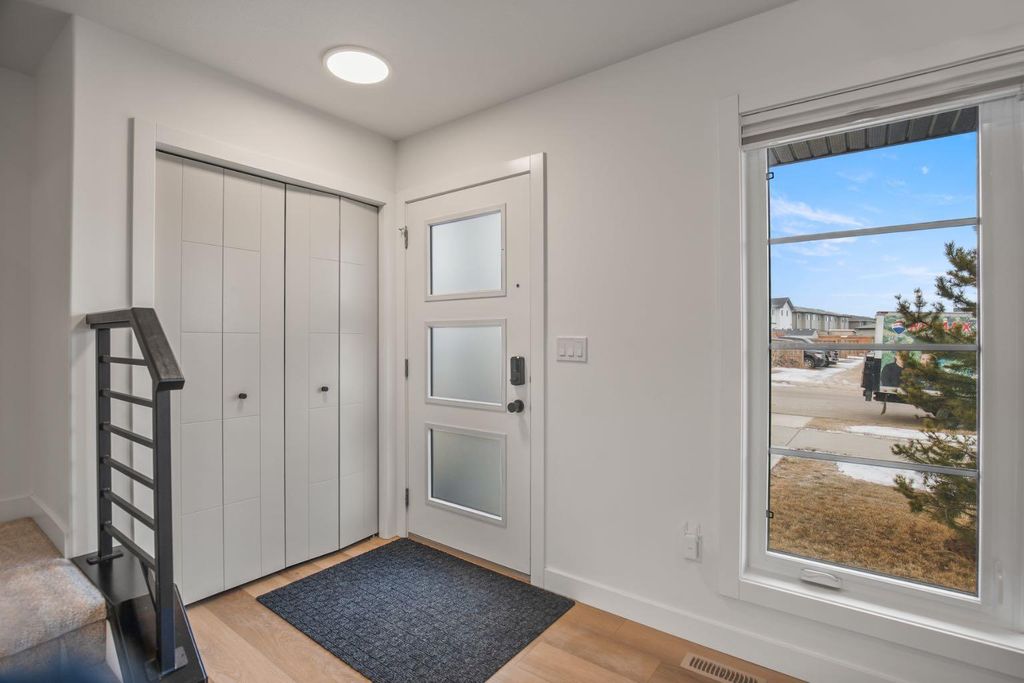 Photo of 178 Ava Crescent, Blackfalds, AB T4M 0M8 (MLS # A2290730)