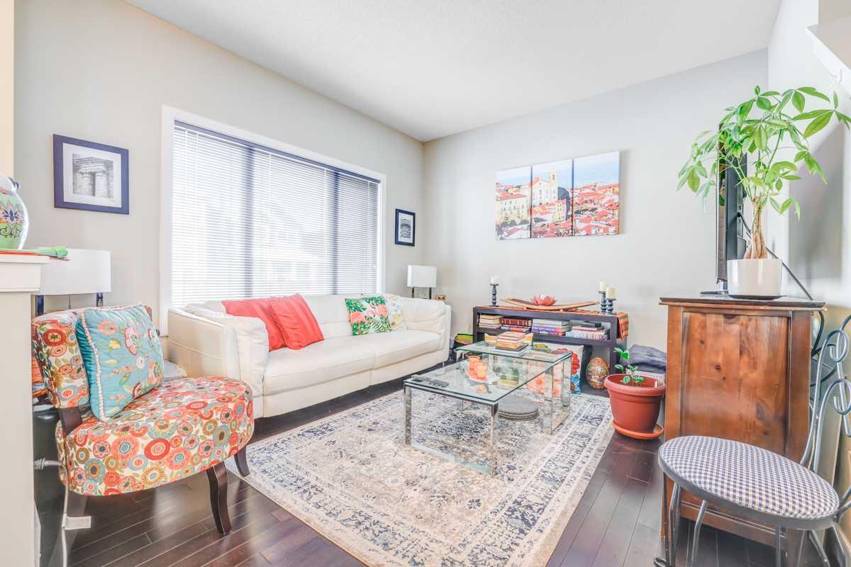 29 Redstone Common NE