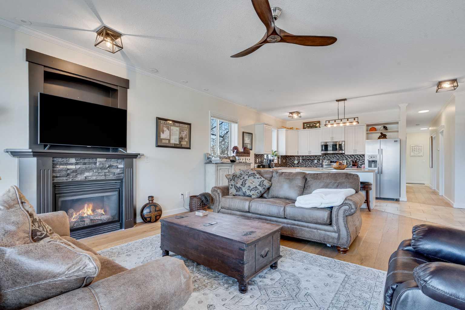 29 N Railway Street N 303