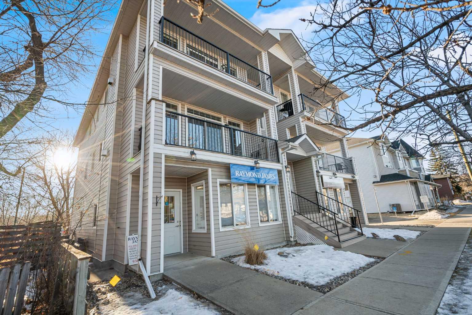 29 N Railway Street N 303