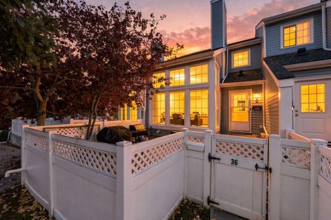 Photo of 28 Berwick Crescent NW #36, Calgary, AB T3K 1Y7 (MLS # A2352632)