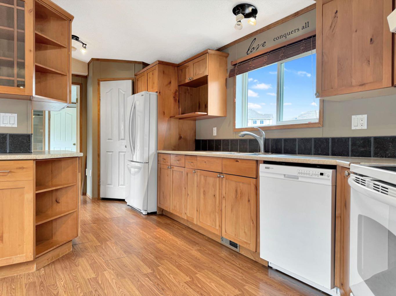 212 Mawdsley Crescent